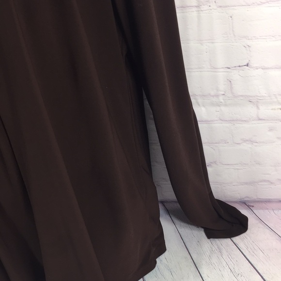 Josephine Long Sleeve Round Neck Pleated Front Top - Picture 4 of 8